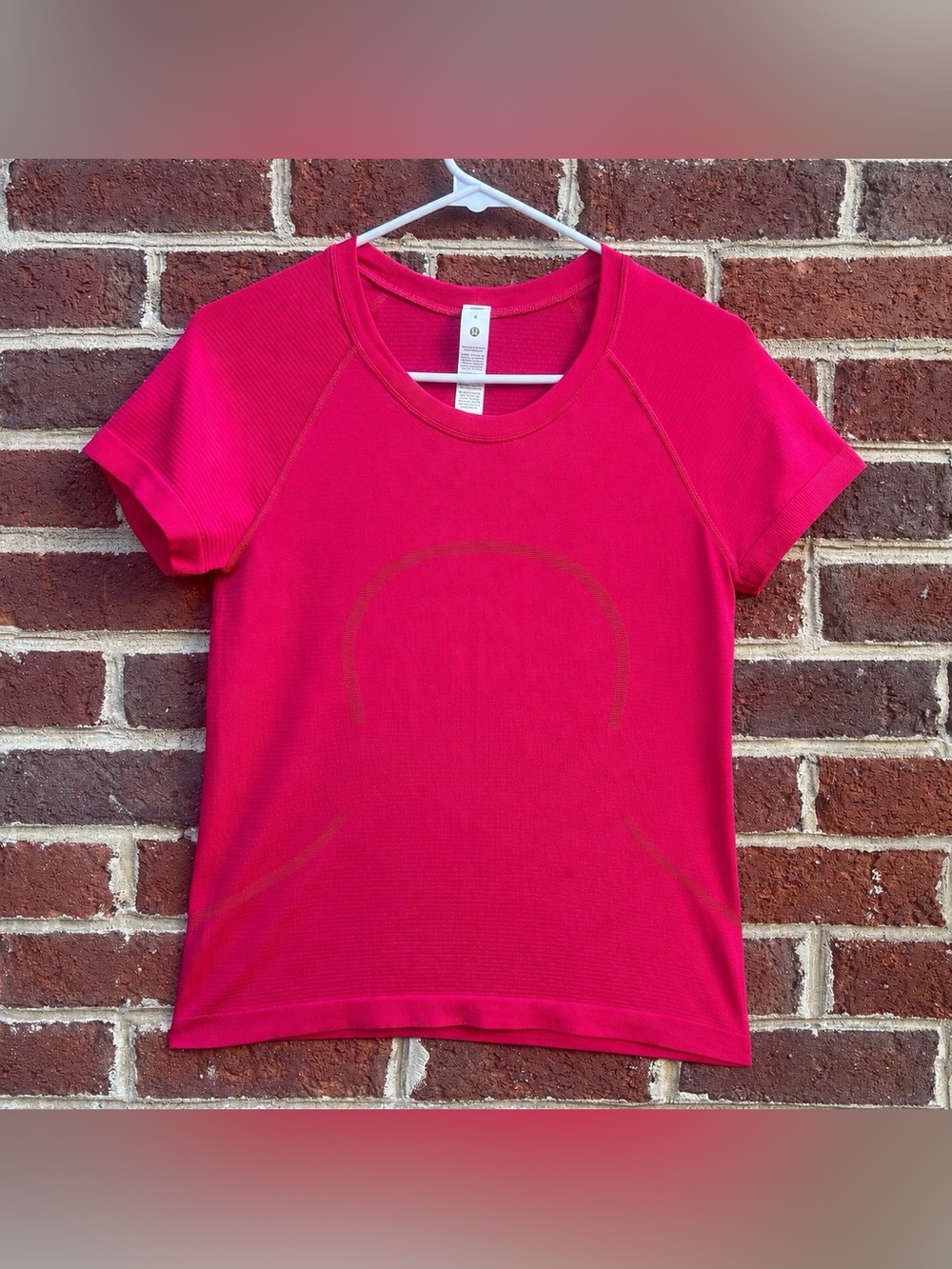 Lululemon Swiftly Tech Short Sleeve Shirt Size 6